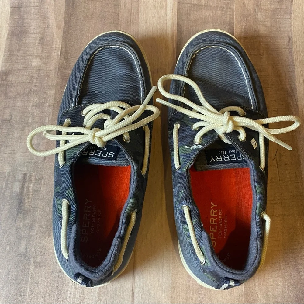 Sperry Boat Shoes Blue‎ With Camo Pattern Size Boys 3
